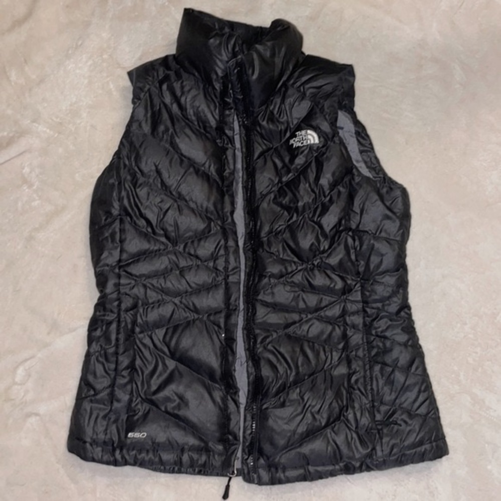 THE NORTH FACE Women's Heavyweight Down Puffer Vest, Black - Medium